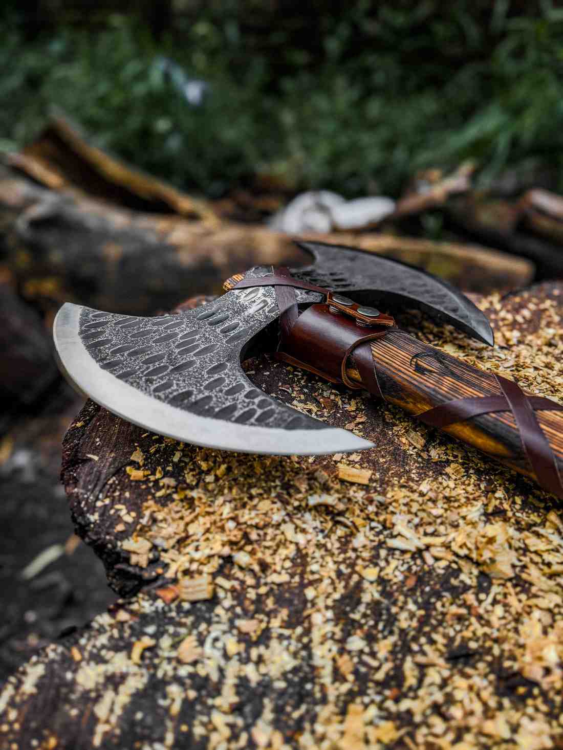 Double Bit Viking Axe – Handmade Norse Collector Axe with Leather Sheath