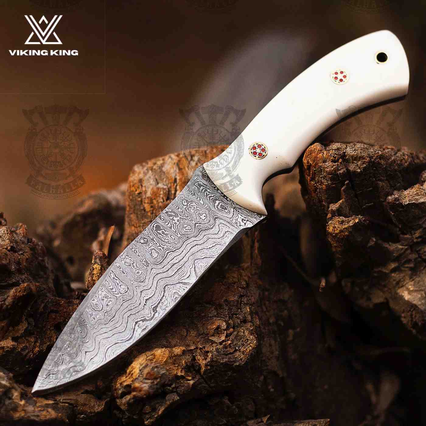 Custom Damascus Steel Hunting Knife – Handmade Fixed Blade Knife with White Bone Handle