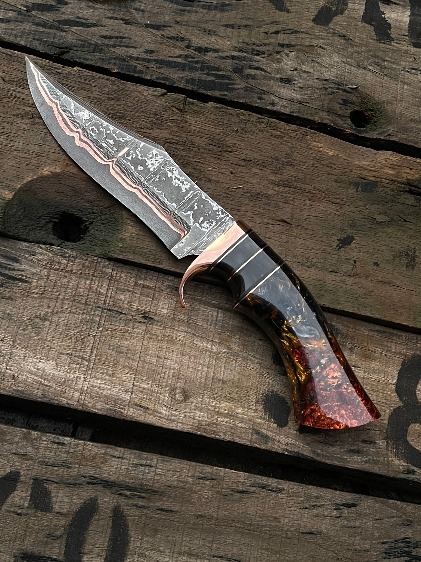 Handmade Copper Damascus Hunting Knife | Ladder Pattern Bowie Knife | Epoxy Handle | Custom Gift for Him | Collector Blade