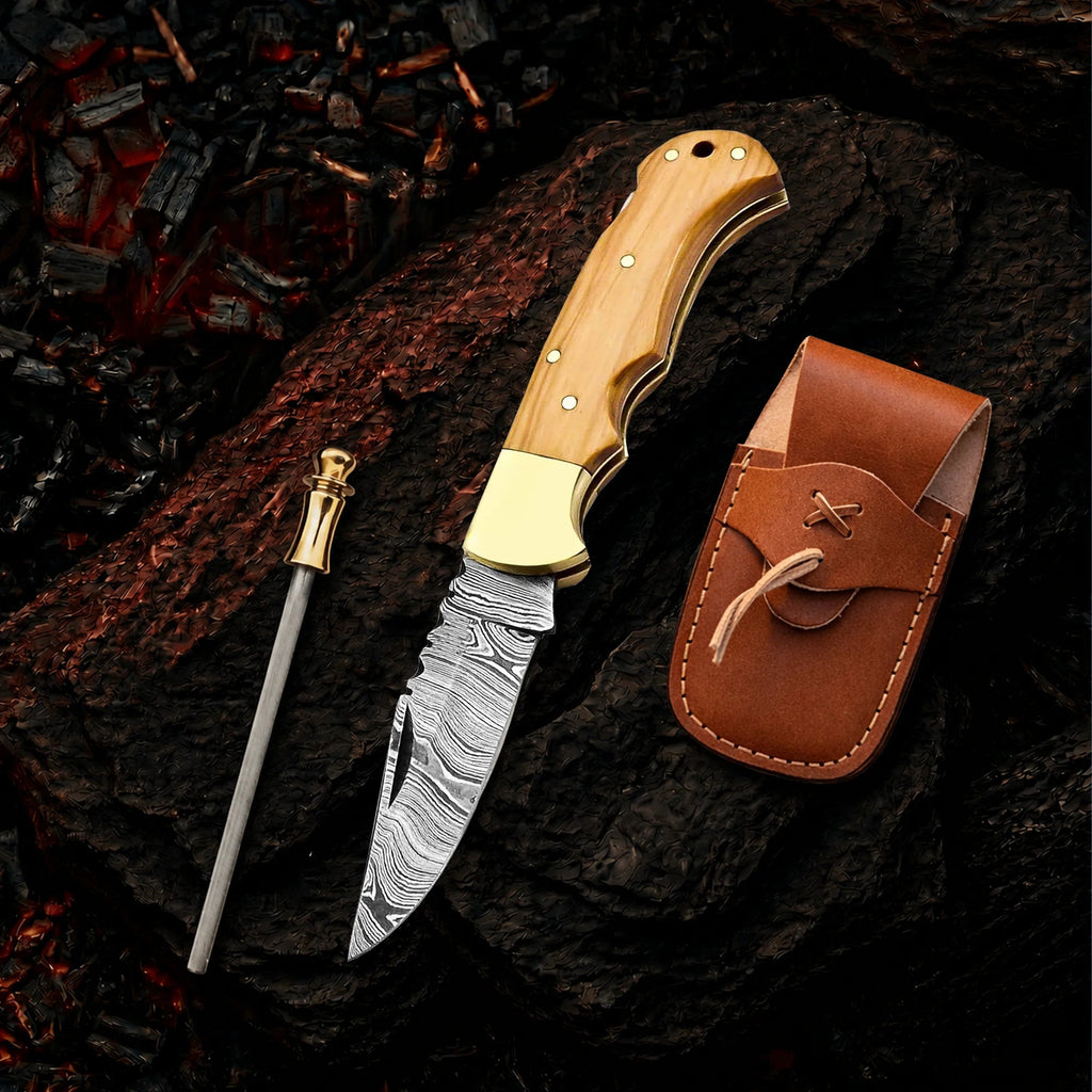 6.5′ Handmade Damascus Steel Pocket Knife with Leather Sheath