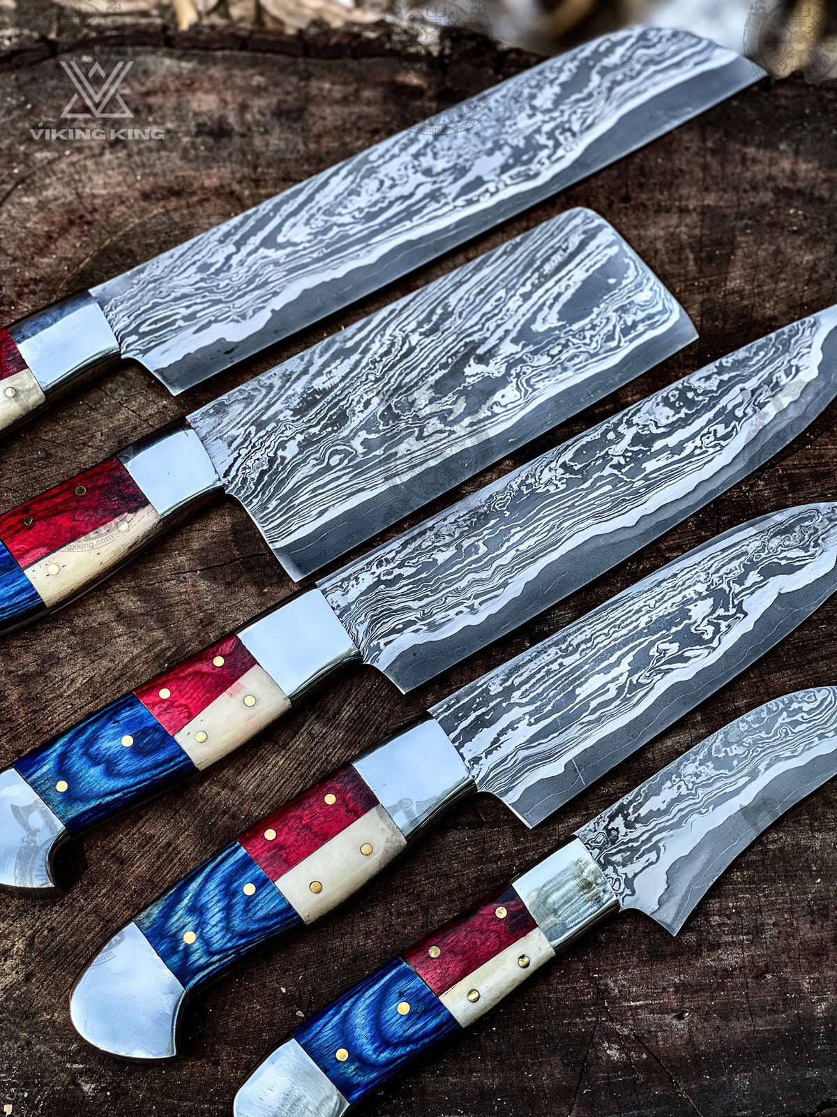 Hand-forged Damascus steel blade pattern on American flag chef knife