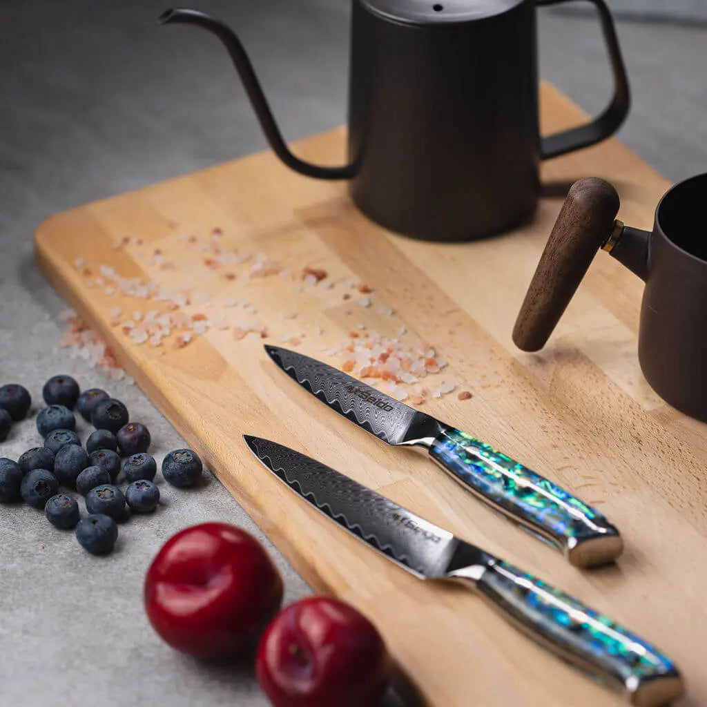 Awabi Damascus steel knife from the 5-piece chef knife set