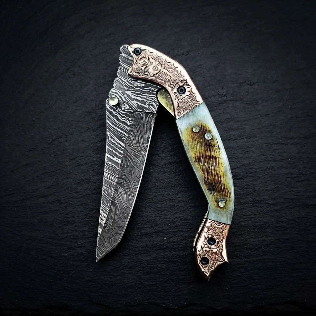 Bighorn sheep horn tanto folding knife with Damascus steel blade – photo 1