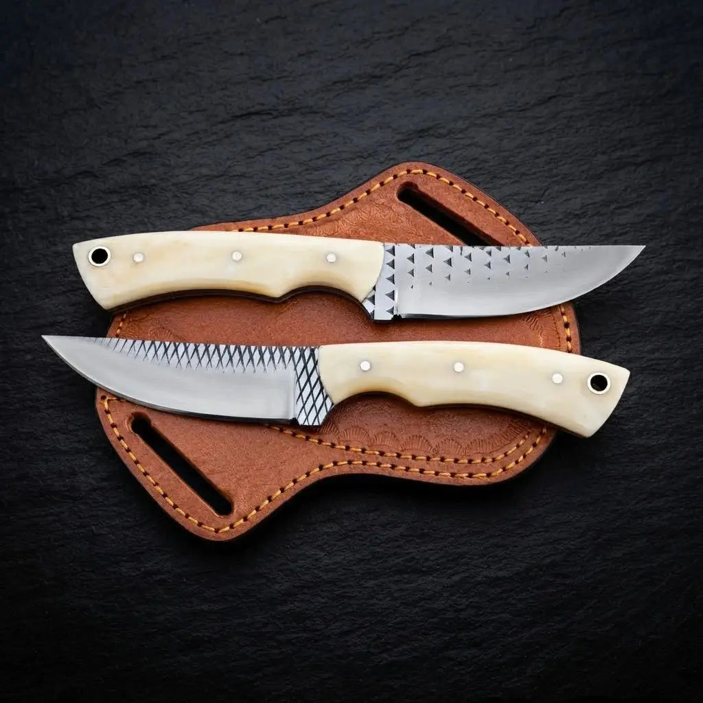 Bonehart skinner knife cross-draw leather sheath detail