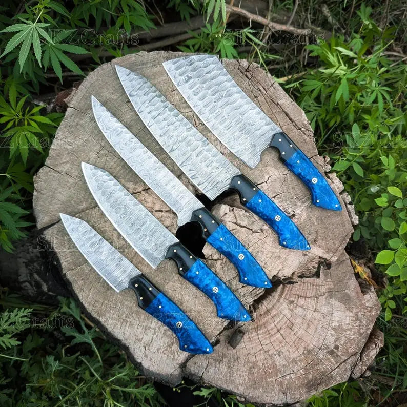 Single Damascus steel utility knife with blue resin handle