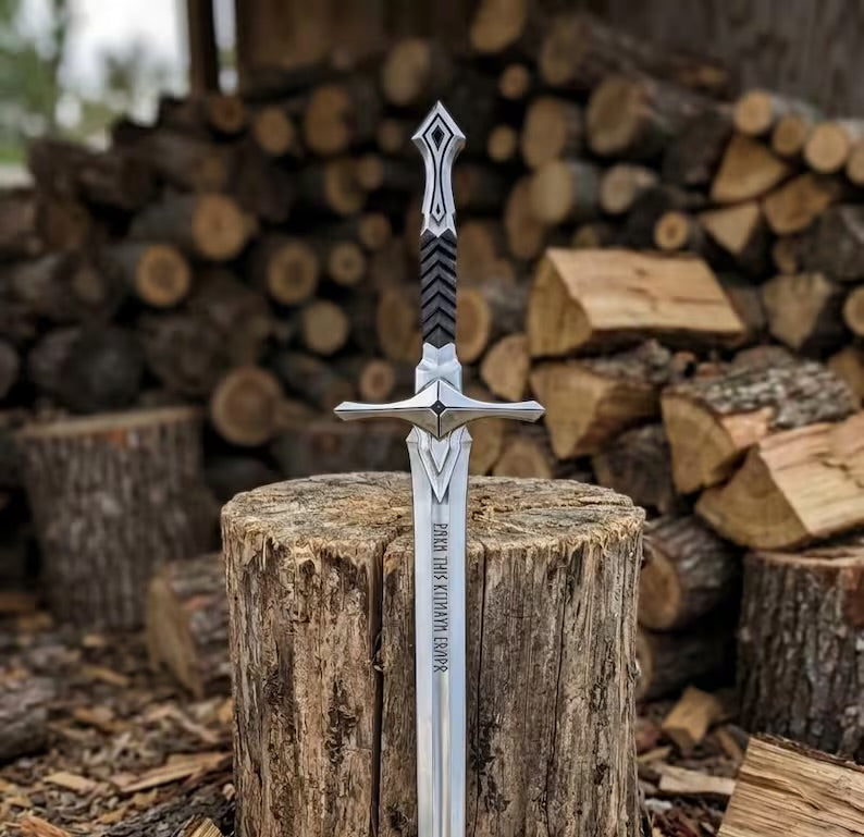 Wood-core handle detail on the Stygian Liege sword