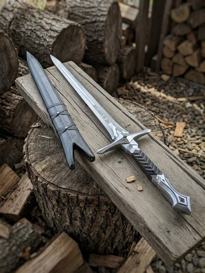 Blade tip detail of the Stygian Liege longsword