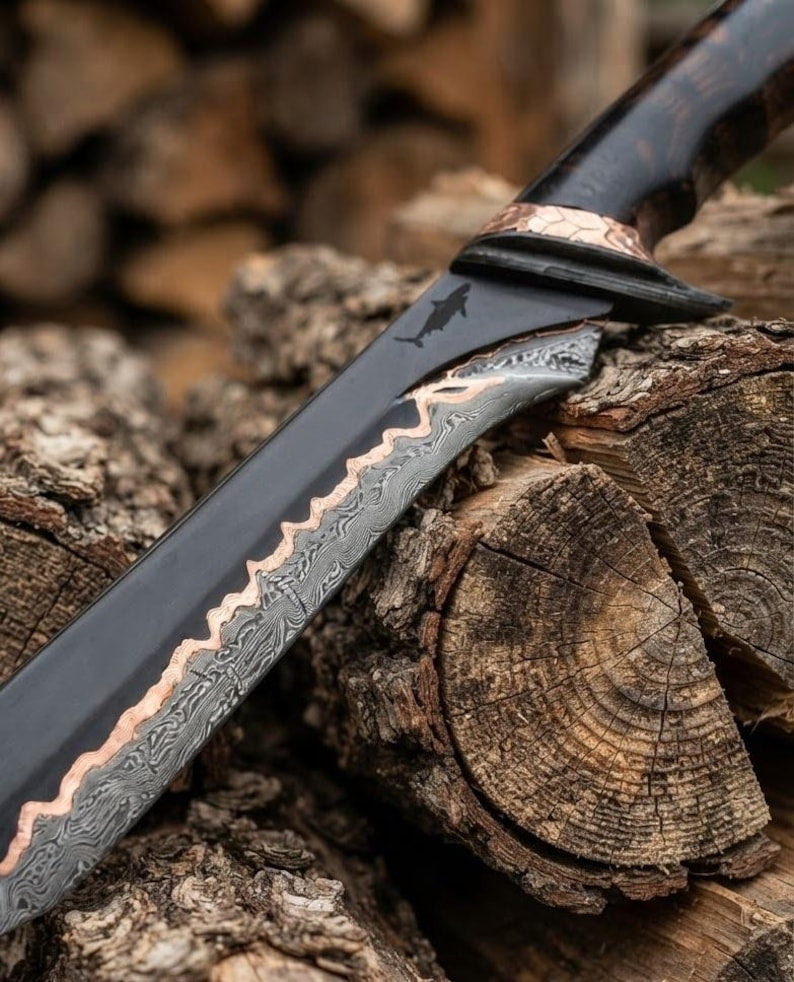 Elven sword resting in its leather sheath