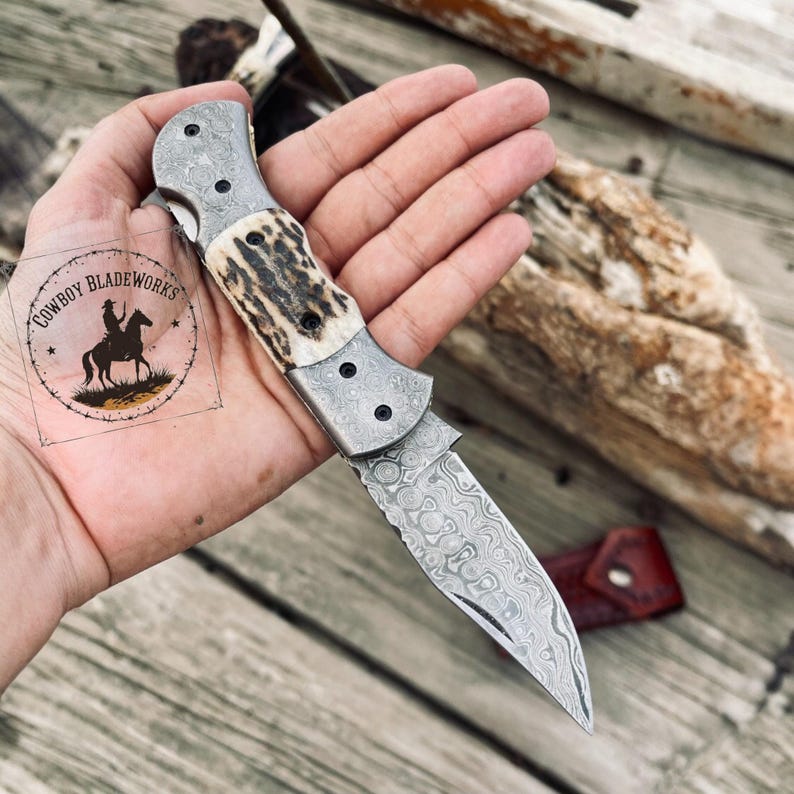 Handmade Damascus Steel Pocket Knife: Stag Horn Handle, Leather Sheath