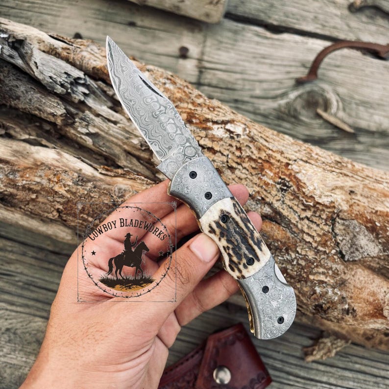 Handmade Damascus Steel Pocket Knife: Stag Horn Handle, Leather Sheath
