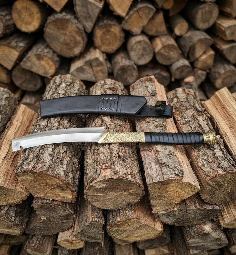 Hand-Forged Hellboy Machete: 14-Inch Leaf Spring Steel Blade, Rosewood Handle, Leather Scabbard
