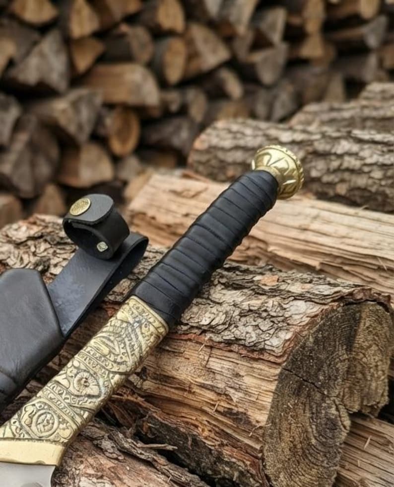Hand-Forged Hellboy Machete: 14-Inch Leaf Spring Steel Blade, Rosewood Handle, Leather Scabbard