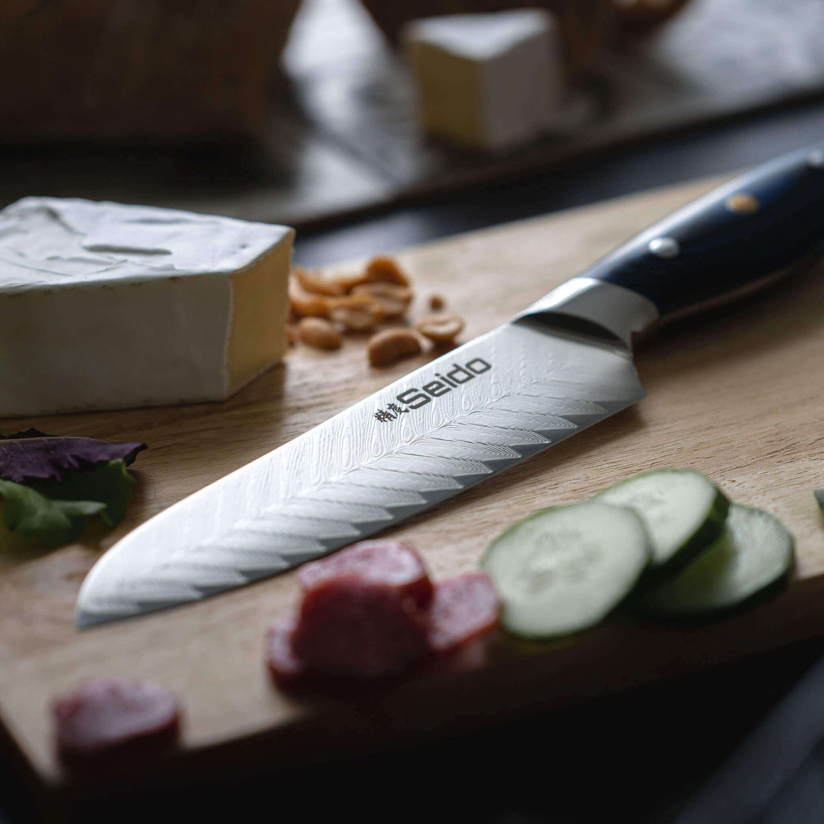 Forged 67-layer blade from the Kanpeki Damascus knife set
