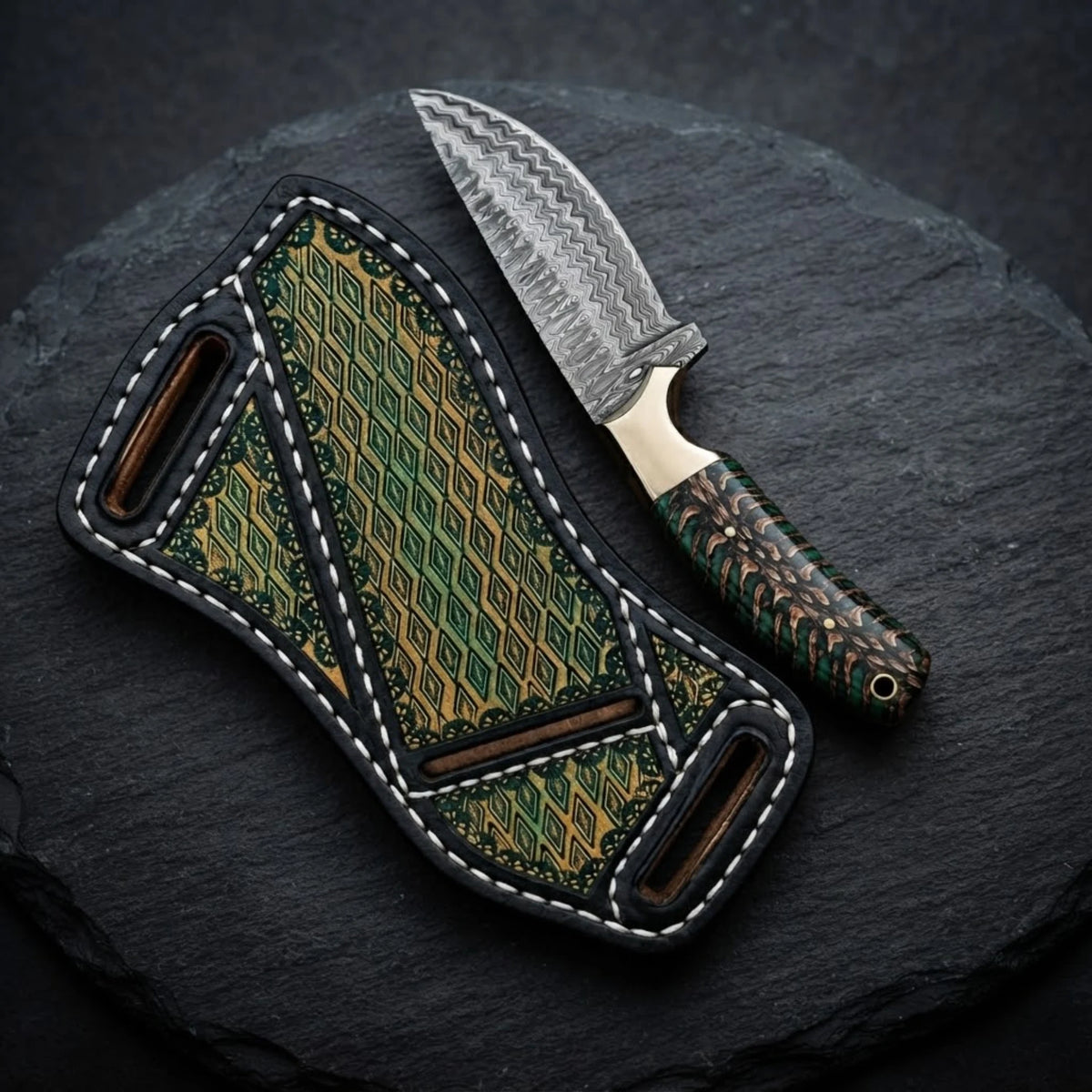 Handmade Damascus cowboy knife with green pine cone handle – stabilized green pine cone resin handle close-up