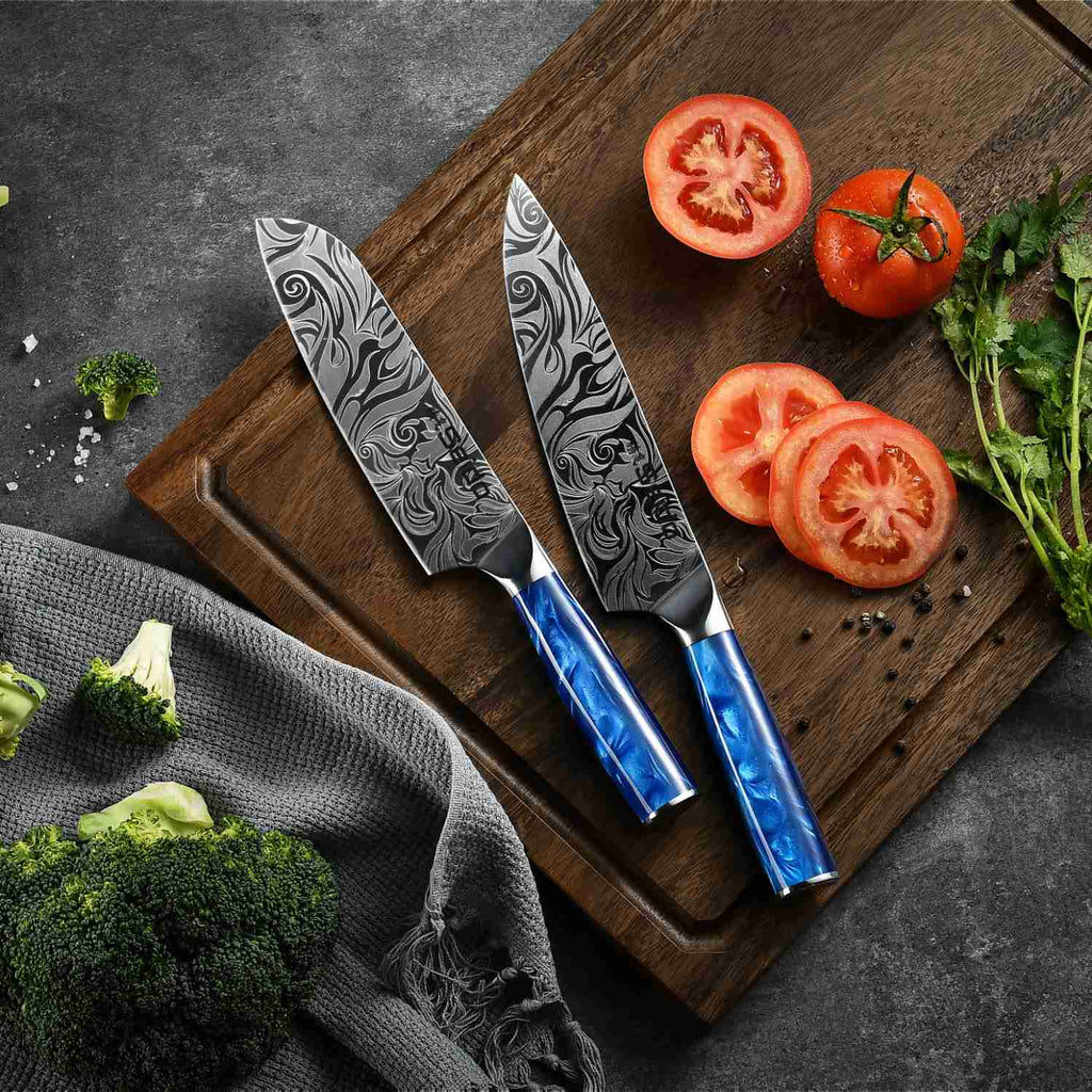 Tengoku 10-piece kitchen knife set showing Damascus-pattern high-carbon stainless steel blades