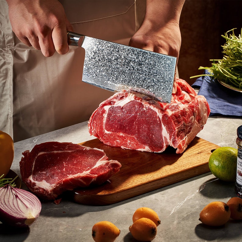67-layer Japanese VG10 Damascus steel chef knife set with curved sycamore handles